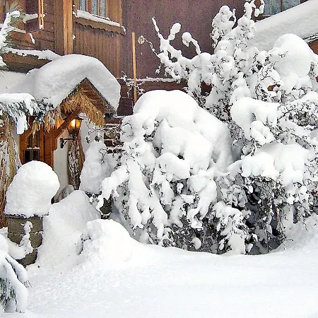 Helmreich-2 By Interhome